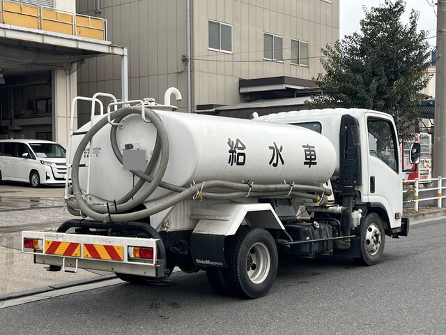 いすゞエルフ散水車小型（2t・3t）[写真04]