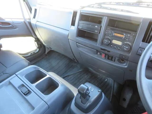 日産コンドルアルミブロック増トン（6t・8t）[写真15]