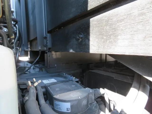 日産コンドルアルミブロック増トン（6t・8t）[写真36]