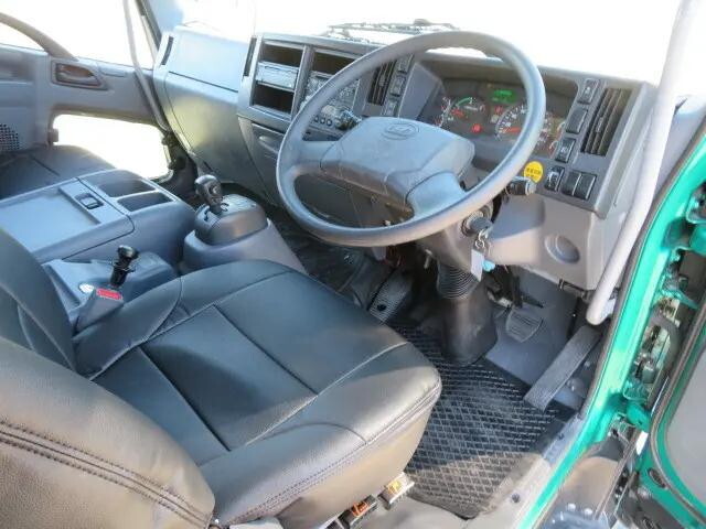 日産コンドルアルミブロック増トン（6t・8t）[写真08]