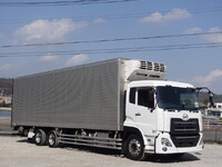UDトラックスクオン冷凍車（冷蔵車）大型（10t）