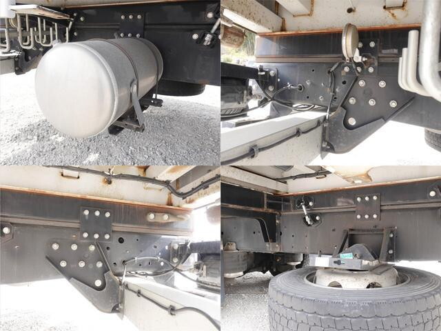 いすゞギガアルミウイング大型（10t）[写真19]