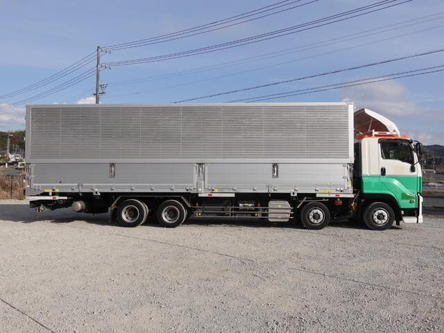 いすゞギガアルミウイング大型（10t）[写真05]