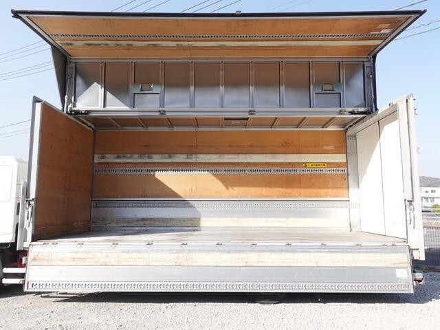 日野レンジャーアルミウイング中型（4t）[写真10]