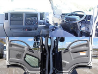 いすゞフォワードアルミウイング中型（4t）[写真24]