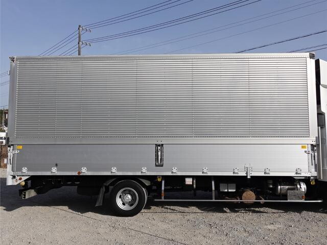 三菱ふそうファイターアルミウイング中型（4t）[写真08]