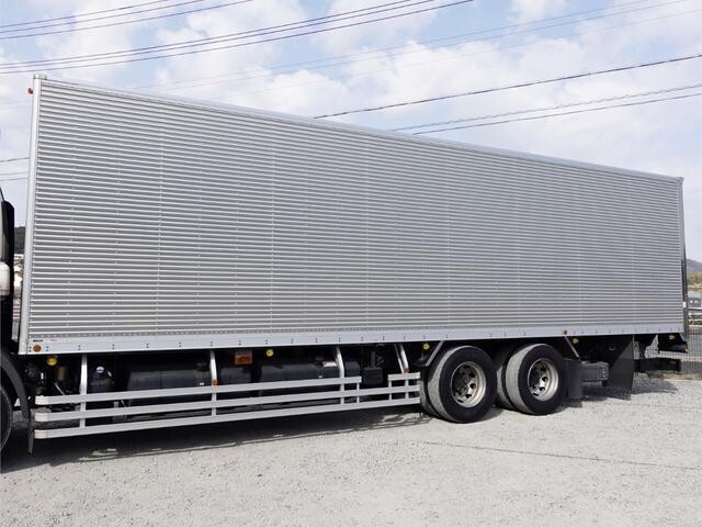 三菱ふそうスーパーグレートアルミバン大型（10t）[写真10]