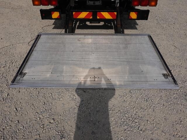 三菱ふそうスーパーグレートアルミバン大型（10t）[写真14]