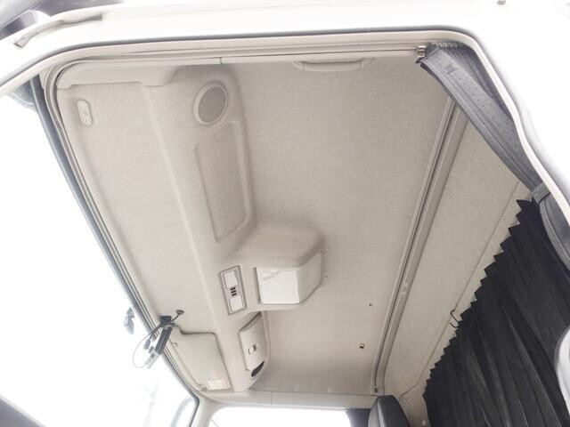 三菱ふそうスーパーグレートアルミバン大型（10t）[写真22]