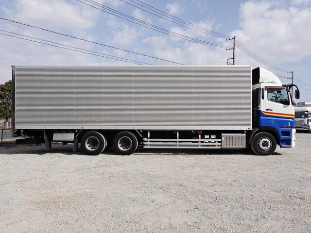 三菱ふそうスーパーグレートアルミバン大型（10t）[写真09]