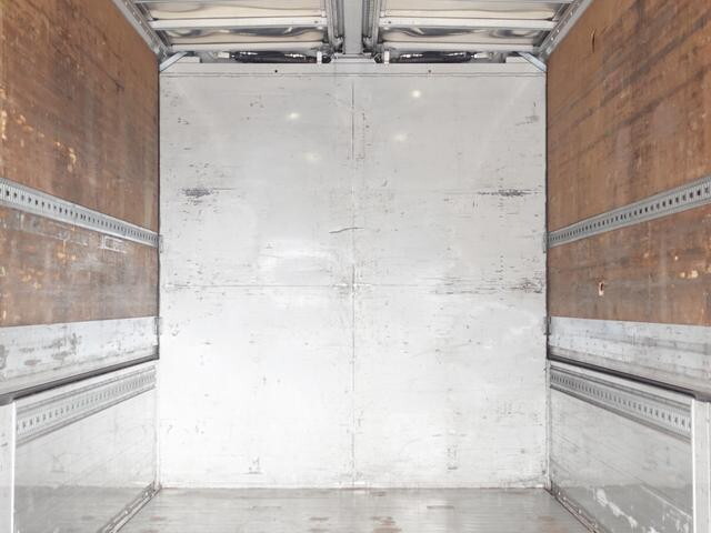 三菱ふそうスーパーグレートアルミウイング大型（10t）[写真15]