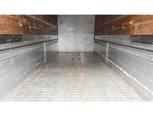 三菱ふそうスーパーグレートアルミウイング大型（10t）[写真16]