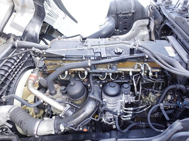 三菱ふそうスーパーグレートアルミウイング大型（10t）[写真17]