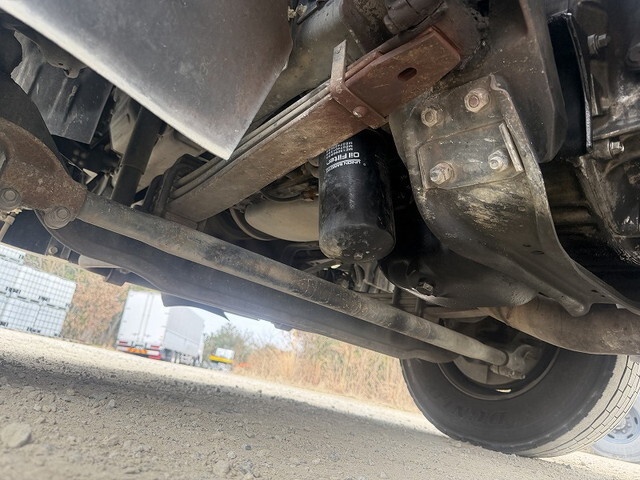 三菱ふそうファイタータンク車（タンクローリー）増トン（6t・8t）[写真14]