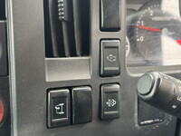 いすゞエルフ冷凍車（冷蔵車）小型（2t・3t）[写真11]