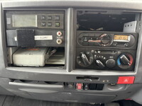 いすゞエルフ冷凍車（冷蔵車）小型（2t・3t）[写真12]