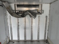 いすゞエルフ冷凍車（冷蔵車）小型（2t・3t）[写真17]