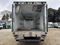 いすゞエルフ冷凍車（冷蔵車）小型（2t・3t）[写真19]