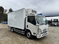 いすゞエルフ冷凍車（冷蔵車）小型（2t・3t）[写真04]