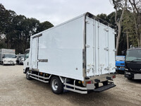 いすゞエルフ冷凍車（冷蔵車）小型（2t・3t）[写真05]