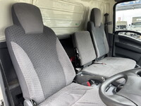 いすゞエルフ冷凍車（冷蔵車）小型（2t・3t）[写真06]