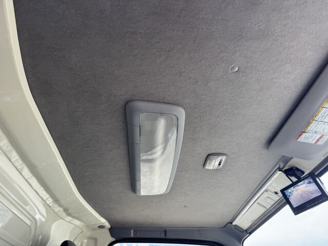 いすゞエルフ冷凍車（冷蔵車）小型（2t・3t）[写真06]