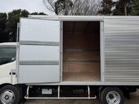 日野デュトロアルミバン小型（2t・3t）[写真07]