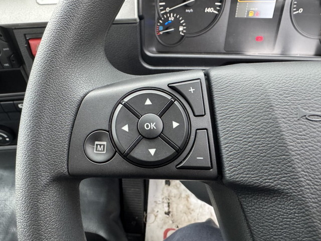 三菱ふそうファイターコンテナ専用車中型（4t）[写真10]