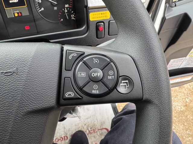 三菱ふそうファイターコンテナ専用車中型（4t）[写真11]