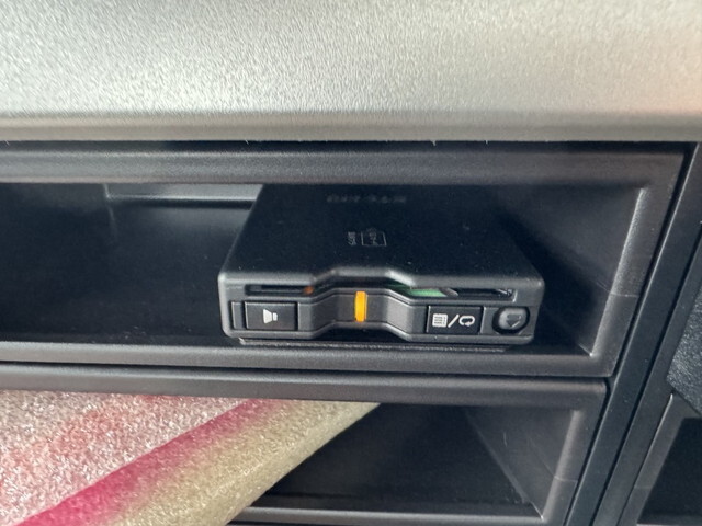 三菱ふそうファイターコンテナ専用車中型（4t）[写真16]