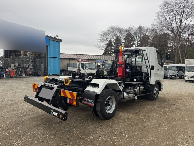 三菱ふそうファイターコンテナ専用車中型（4t）[写真02]