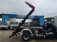 三菱ふそうファイターコンテナ専用車中型（4t）[写真24]