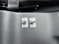 三菱ふそうファイターコンテナ専用車中型（4t）[写真10]