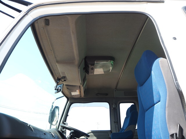 いすゞギガバキュームカー大型（10t）[写真28]