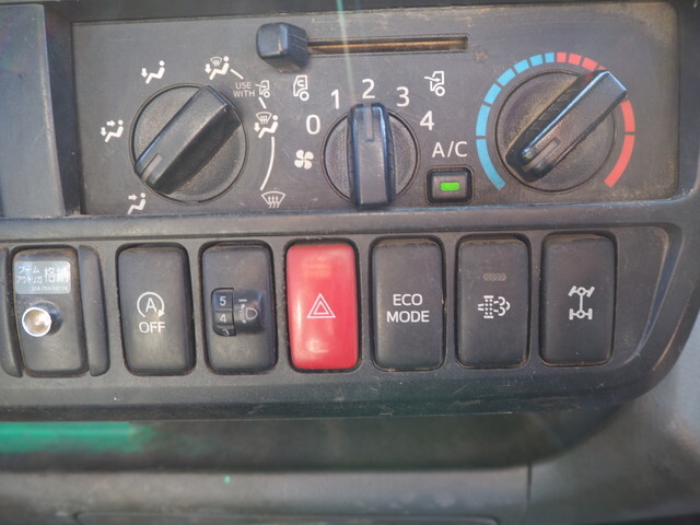 日野デュトロクレーン3段小型（2t・3t）[写真36]