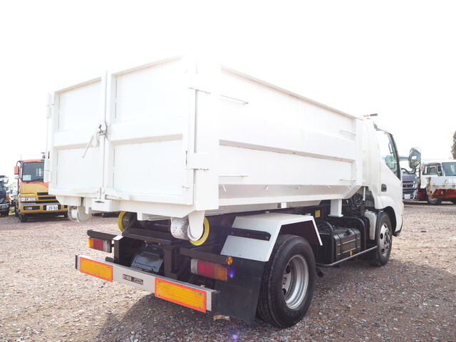 日野デュトロコンテナ専用車小型（2t・3t）[写真04]