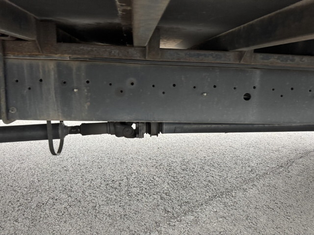 いすゞフォワードアルミバン中型（4t）[写真28]