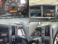 いすゞフォワードアルミバン中型（4t）[写真38]