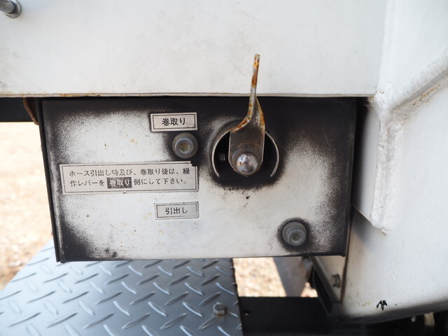 いすゞエルフタンク車（タンクローリー）小型（2t・3t）[写真16]