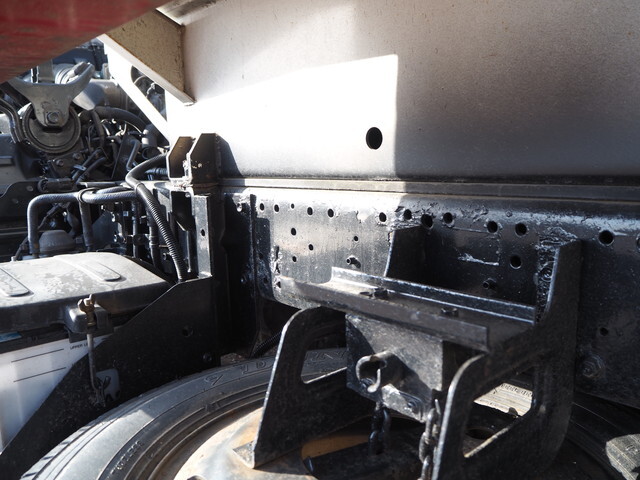 いすゞエルフタンク車（タンクローリー）小型（2t・3t）[写真24]