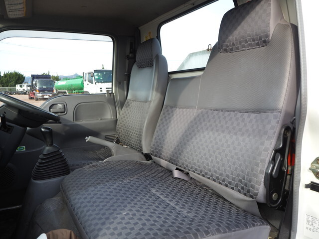 いすゞエルフタンク車（タンクローリー）小型（2t・3t）[写真31]