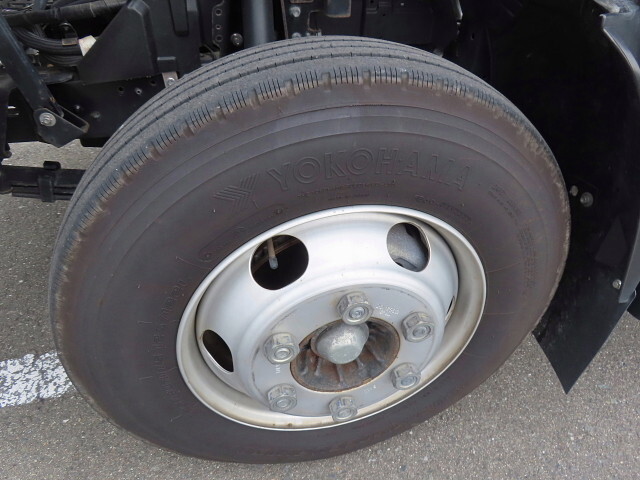 いすゞエルフアルミブロック小型（2t・3t）[写真13]