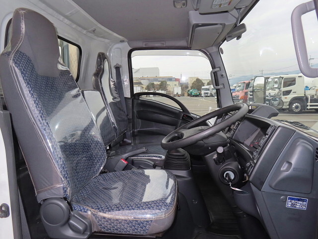 いすゞエルフアルミブロック小型（2t・3t）[写真19]