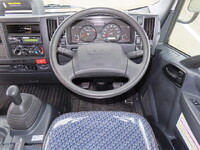 いすゞエルフアルミブロック小型（2t・3t）[写真23]