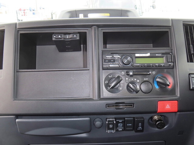 いすゞエルフアルミブロック小型（2t・3t）[写真23]