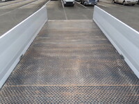 いすゞエルフアルミブロック小型（2t・3t）[写真29]