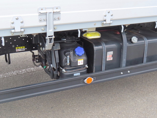 いすゞエルフアルミブロック小型（2t・3t）[写真29]