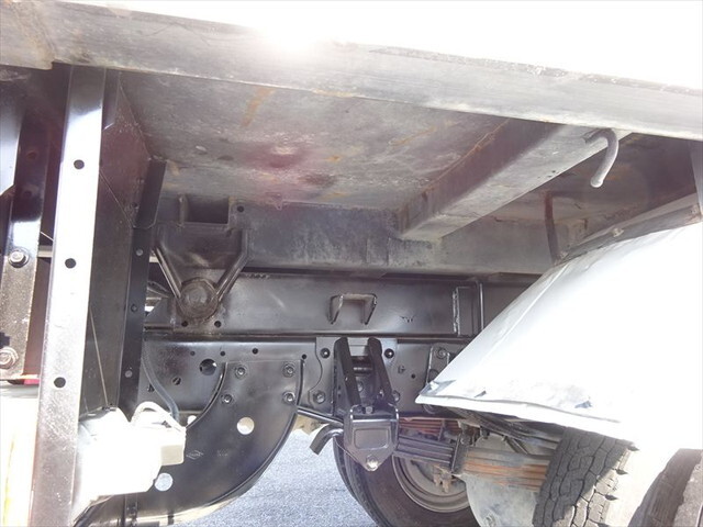 いすゞフォワード深ダンプ（土砂禁ダンプ）中型（4t）[写真10]