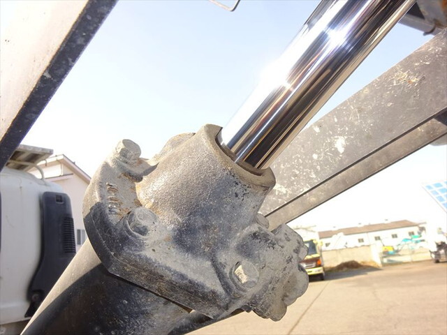 いすゞフォワード深ダンプ（土砂禁ダンプ）中型（4t）[写真12]