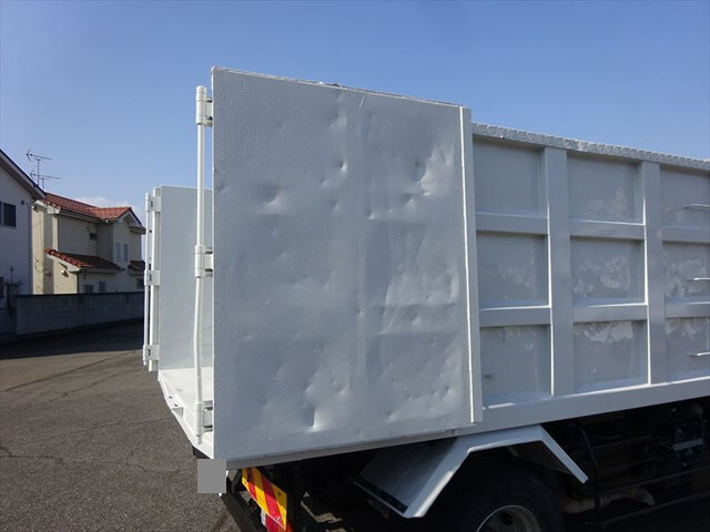 いすゞフォワード深ダンプ（土砂禁ダンプ）中型（4t）[写真16]